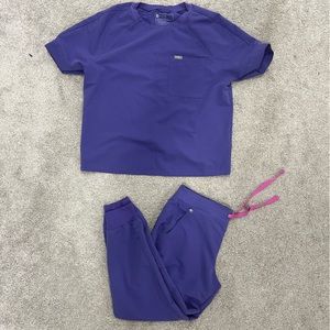 Figs set in amethyst